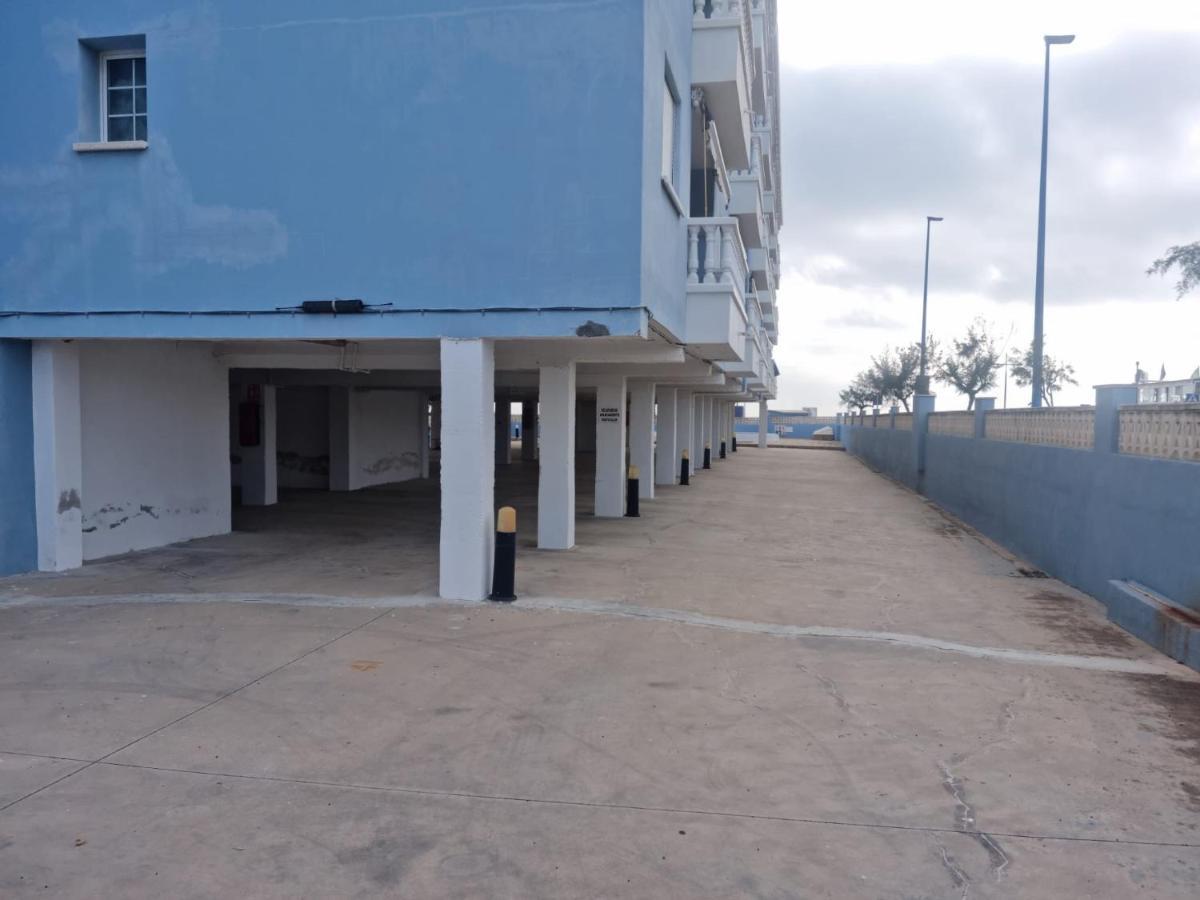 The Beach Across The Street Peniscola Exterior photo